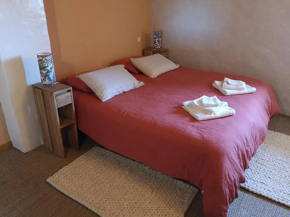 Ferme Fortifiee Du 18E Renovee Avec Vue Lacroisille